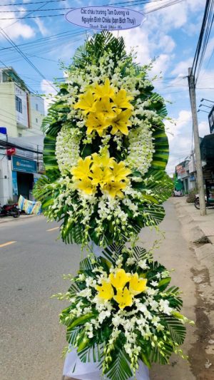 Kệ Hoa Đám Tang Tại Shop Hoa Thị Trấn Việt Quang, Bắc Quang, Hà Giang